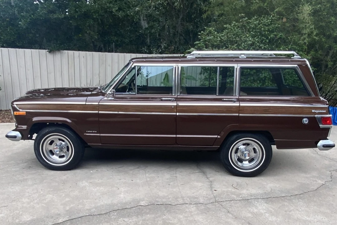 1977 Jeep SJ Wagoneer - Image 16 of 31