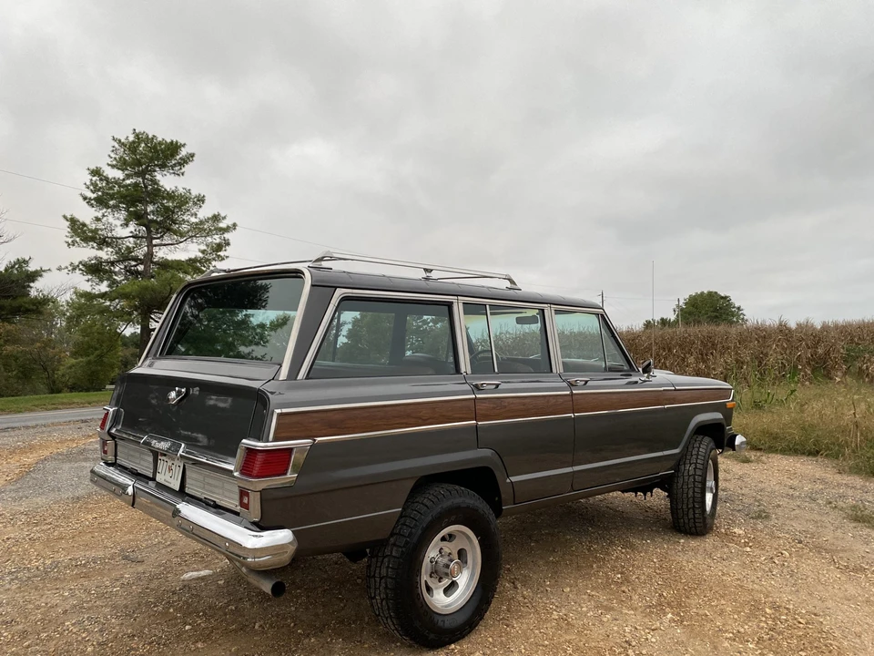 1977 Jeep SJ Wagoneer - Image 9 of 31