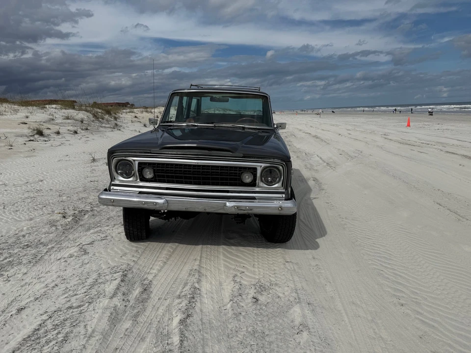 1977 Jeep SJ Wagoneer - Image 4 of 31