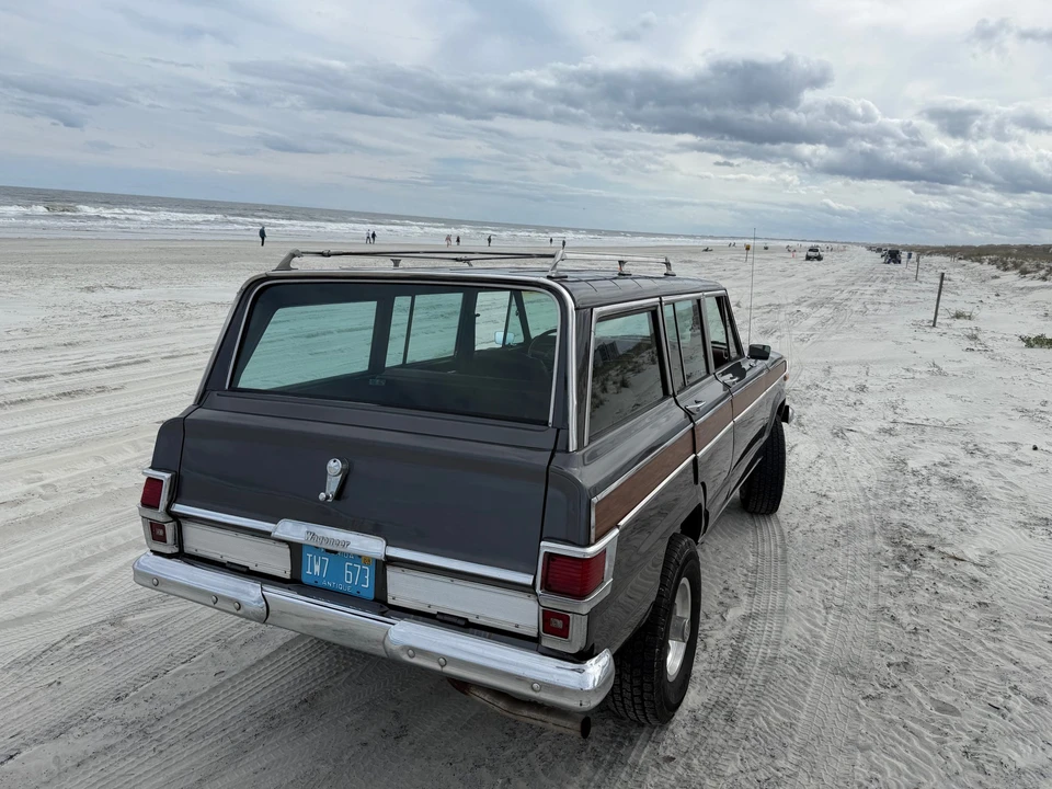 1977 Jeep SJ Wagoneer - Image 17 of 31
