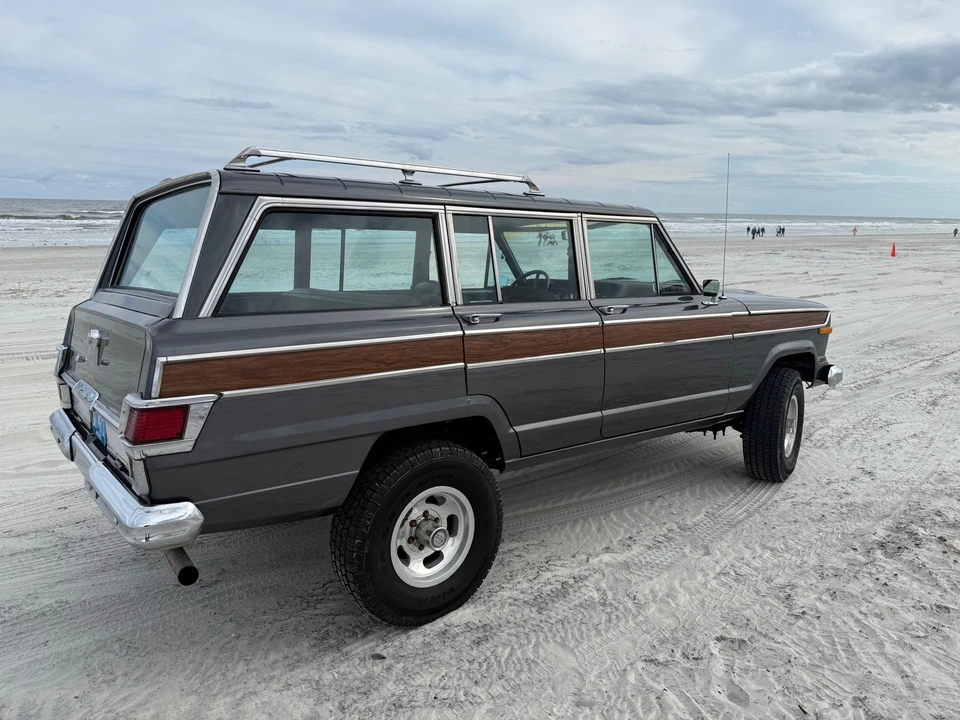 1977 Jeep SJ Wagoneer - Image 15 of 31