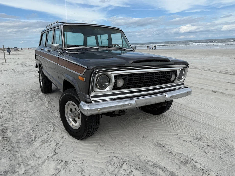 1977 Jeep SJ Wagoneer - Image 9 of 31