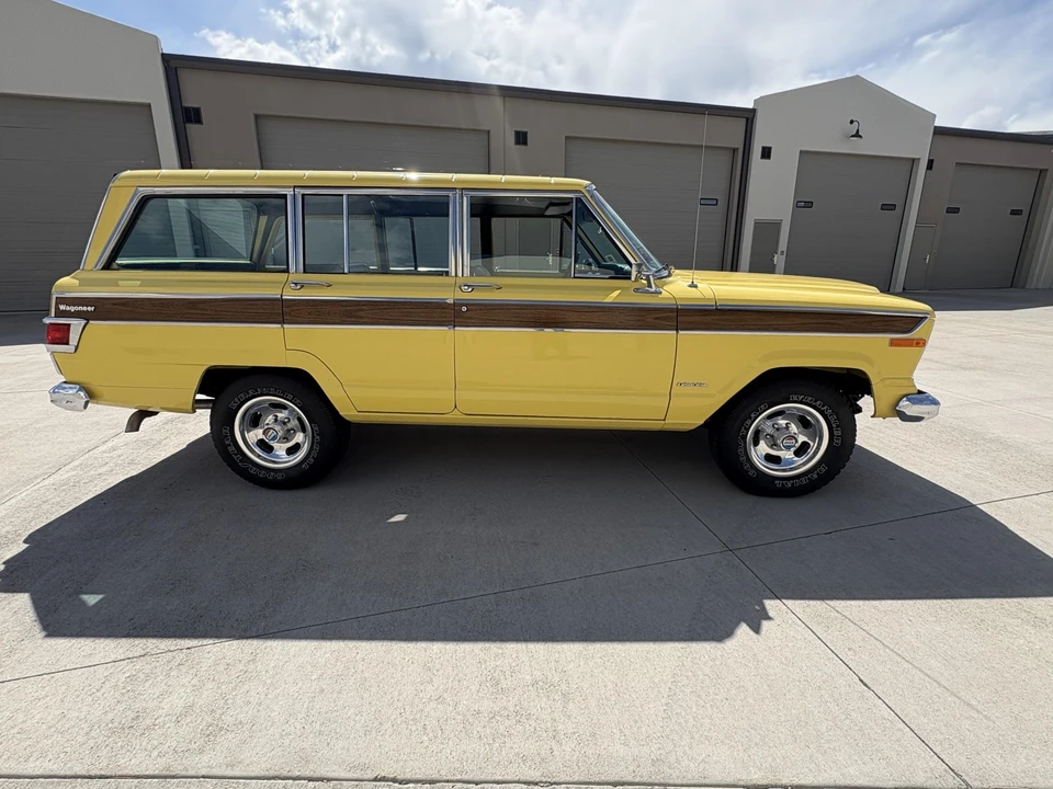 1977 Jeep SJ Wagoneer - Image 8 of 31