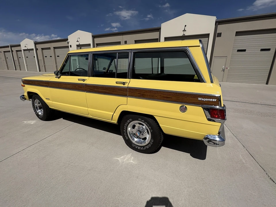 1977 Jeep SJ Wagoneer - Image 5 of 31
