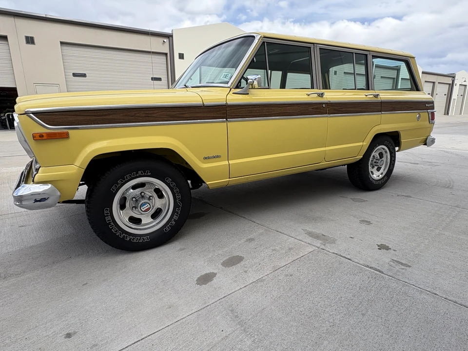 1977 Jeep SJ Wagoneer - Image 11 of 31