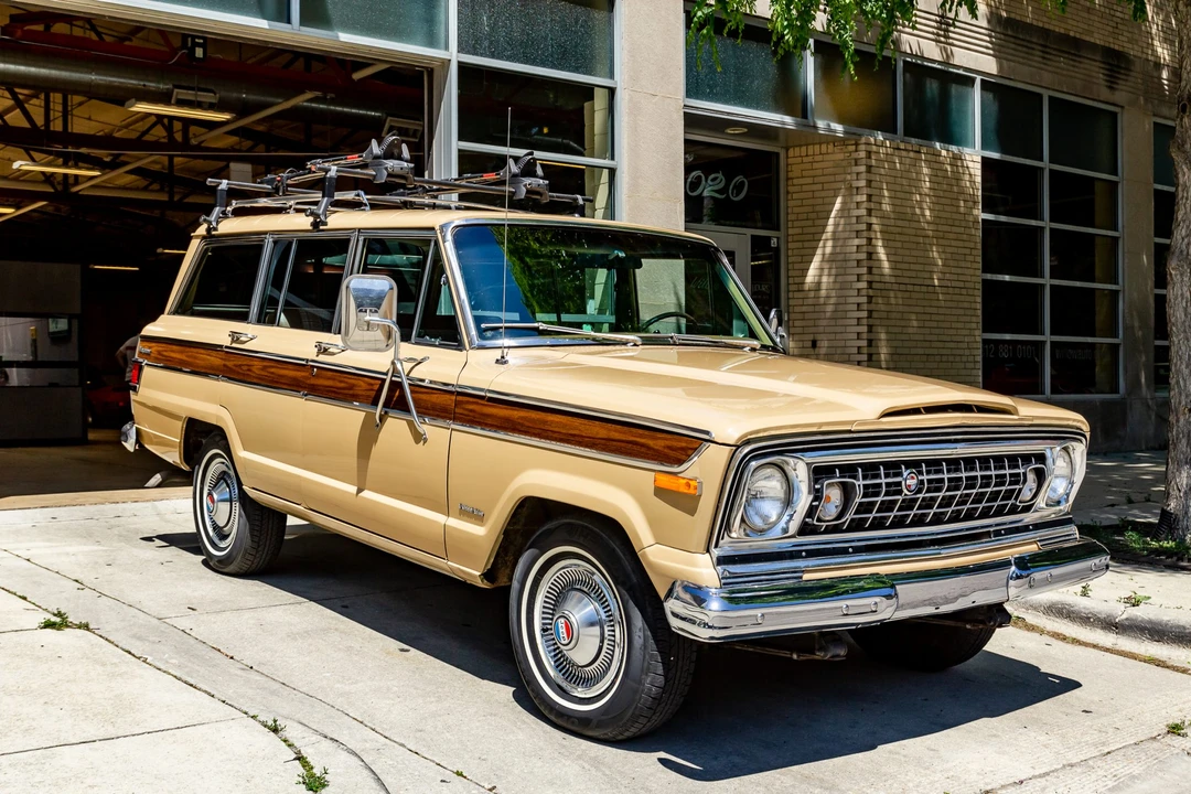 1977 Jeep SJ Wagoneer - Image 6 of 31