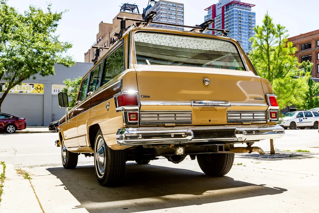 1977 Jeep SJ Wagoneer - Image 12 of 31