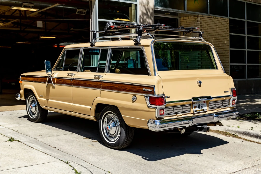 1977 Jeep SJ Wagoneer - Image 14 of 31