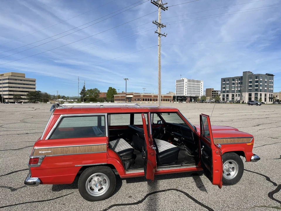 1977 Jeep SJ Wagoneer - Image 18 of 31