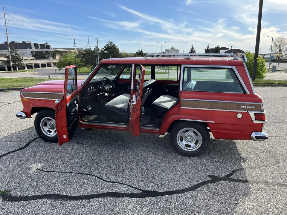 1977 Jeep SJ Wagoneer - Image 14 of 31