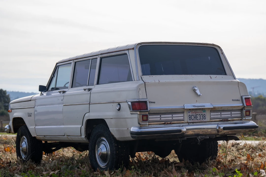 1977 Jeep SJ Wagoneer - Image 10 of 31