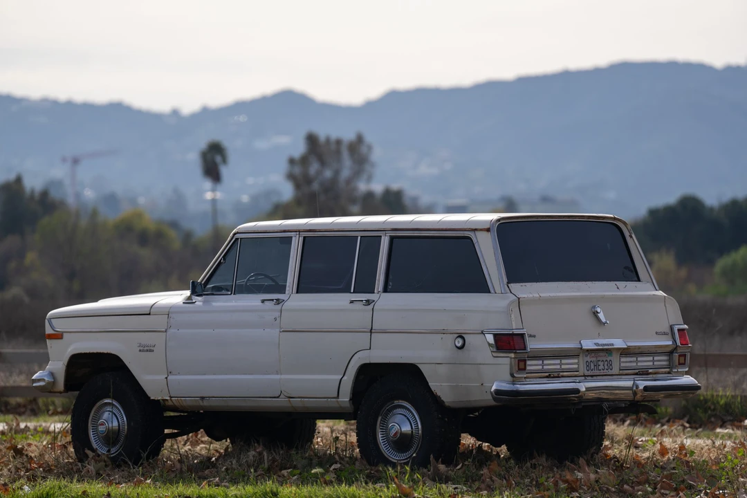 1977 Jeep SJ Wagoneer - Image 9 of 31