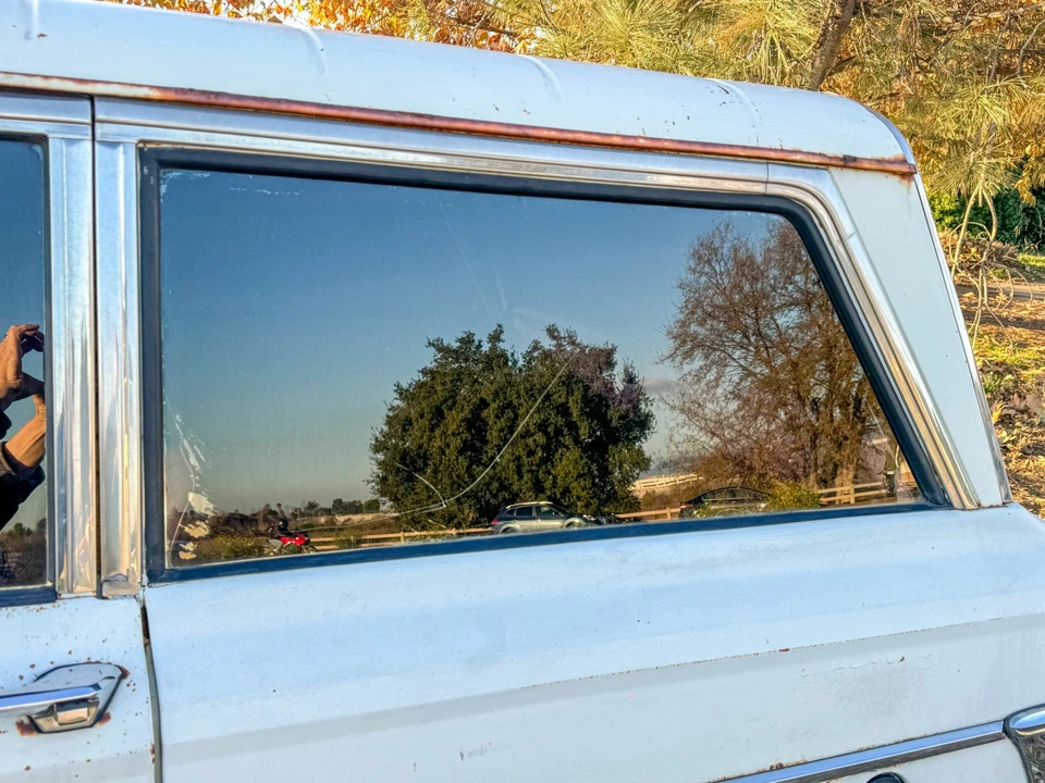 1977 Jeep SJ Wagoneer - Image 27 of 31