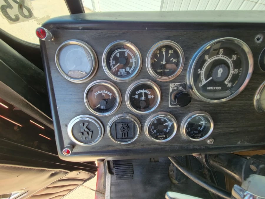 1977 Kenworth - Image 9 of 12