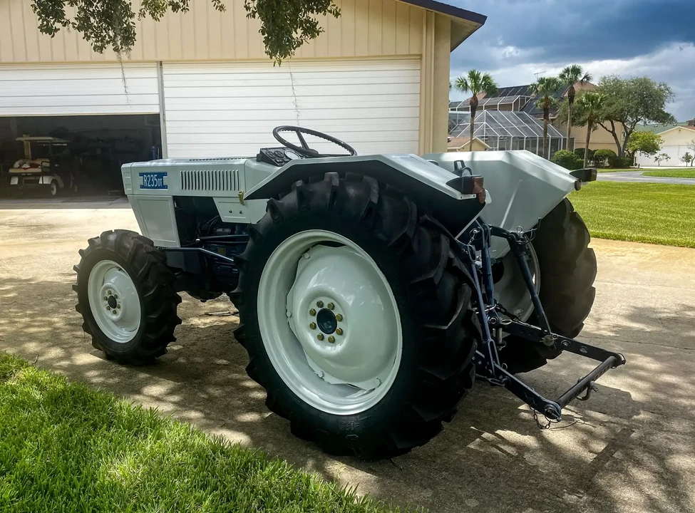 1977 Lamborghini Tractors - Image 5 of 6