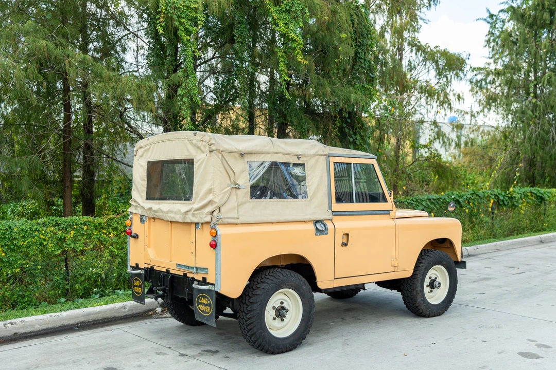 1977 Land Rover Series III 88 - Image 22 of 31