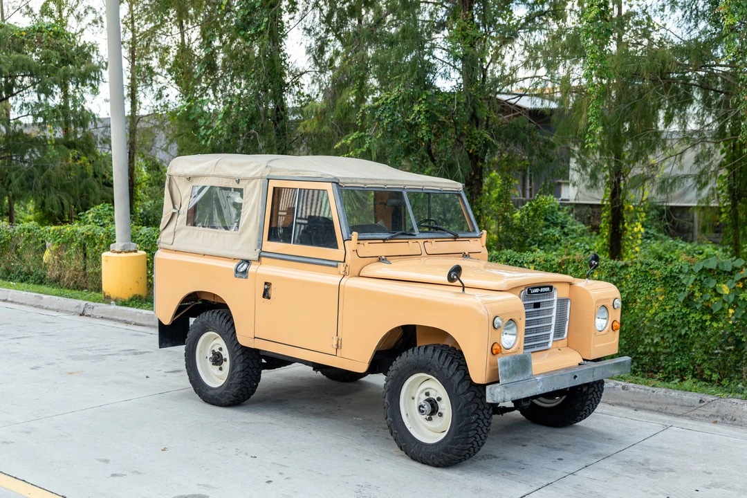 1977 Land Rover Series III 88 - Image 14 of 31