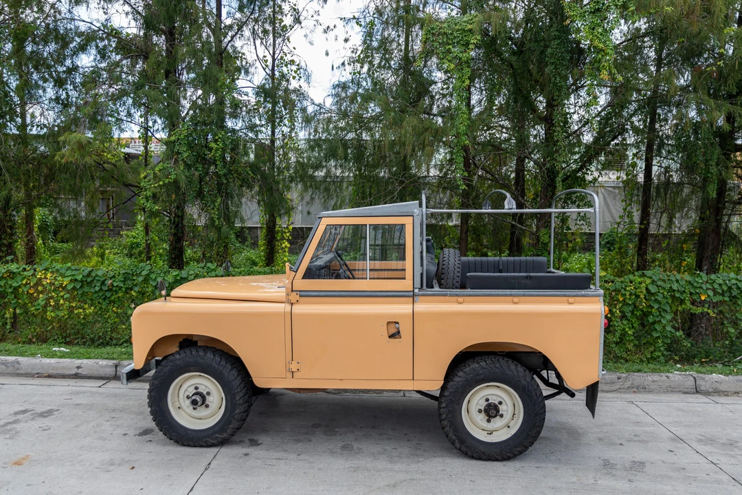 1977 Land Rover Series III 88 - Image 8 of 31