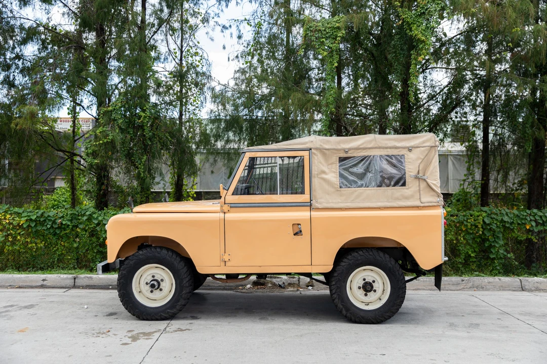 1977 Land Rover Series III 88 - Image 18 of 31