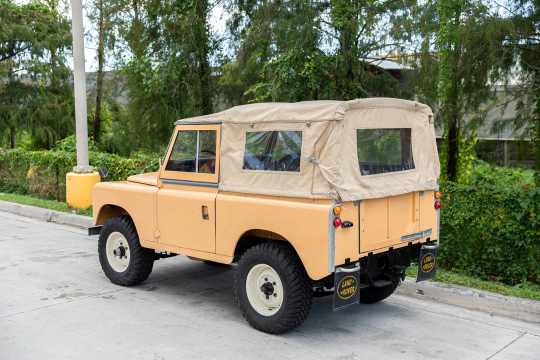 1977 Land Rover Series III 88 - Image 19 of 31