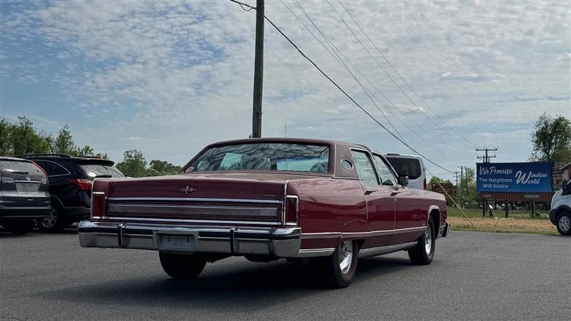 1977 Lincoln Continental 5th Gen - Image 10 of 20