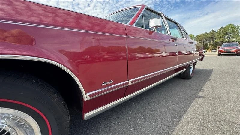 1977 Lincoln Continental 5th Gen - Image 15 of 20