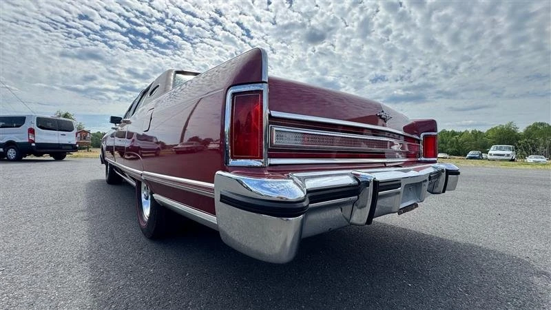 1977 Lincoln Continental 5th Gen - Image 20 of 20