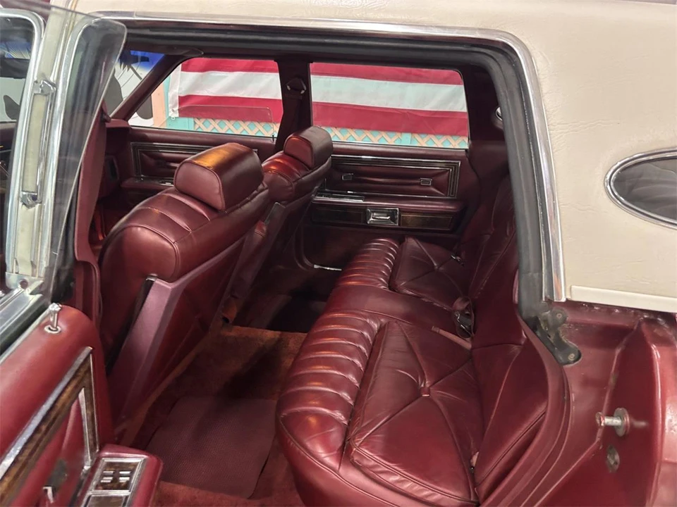 1977 Lincoln Continental 5th Gen - Image 29 of 31