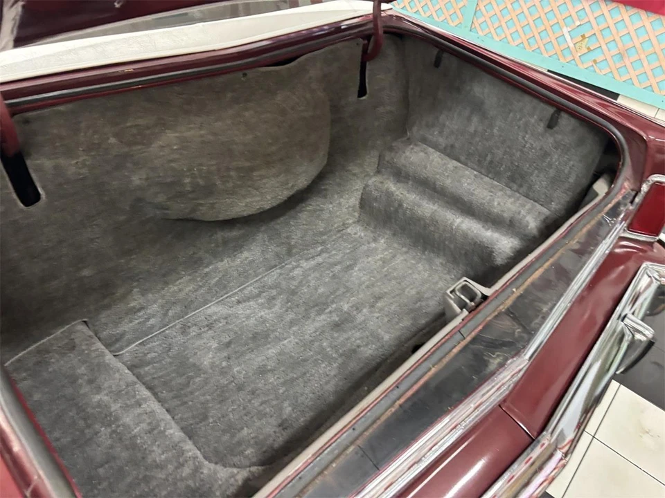 1977 Lincoln Continental 5th Gen - Image 18 of 31