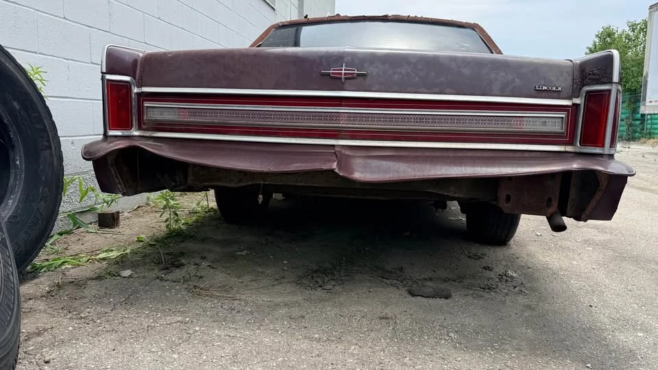 1977 Lincoln Continental 5th Gen - Image 6 of 10