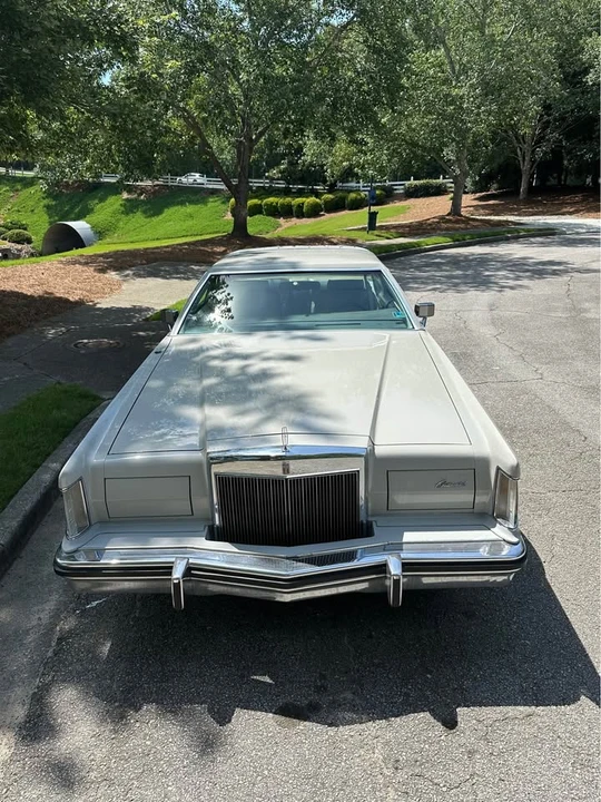 1977 Lincoln Continental 5th Gen - Image 19 of 20