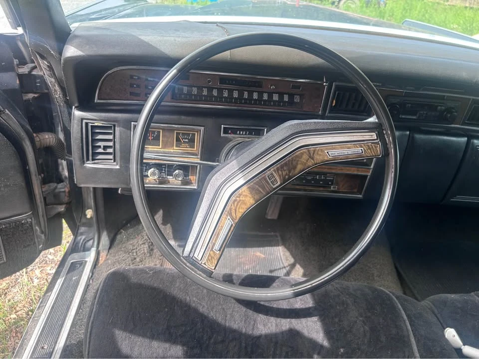 1977 Lincoln Continental 5th Gen - Image 11 of 13