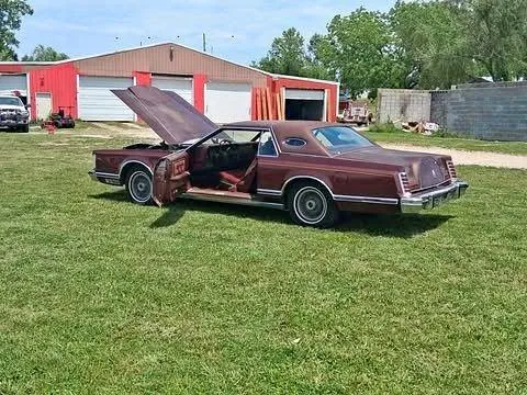 1977 Lincoln Continental Mark V Cartier Edition