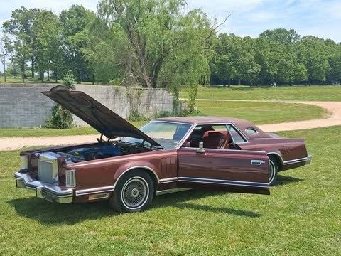 1977 Lincoln Continental 5th Gen - Image 2 of 12