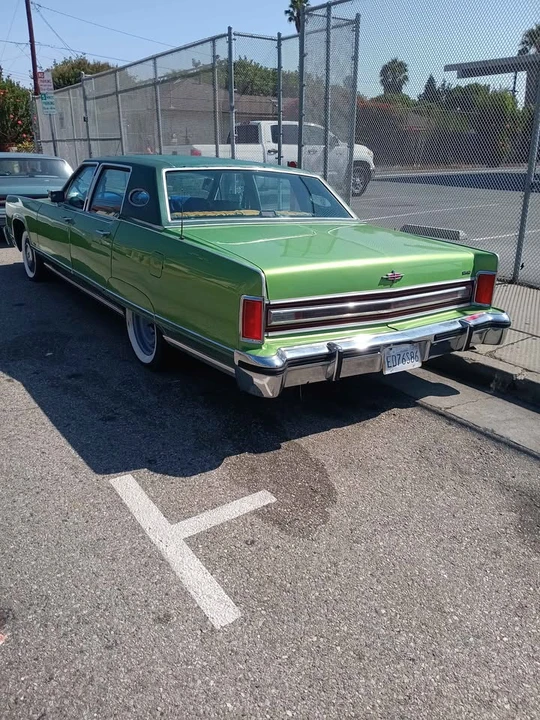 1977 Lincoln Continental 5th Gen - Image 3 of 20