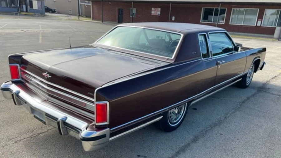 1977 Lincoln Continental 5th Gen - Image 3 of 16