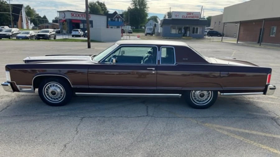 1977 Lincoln Continental 5th Gen - Image 15 of 16