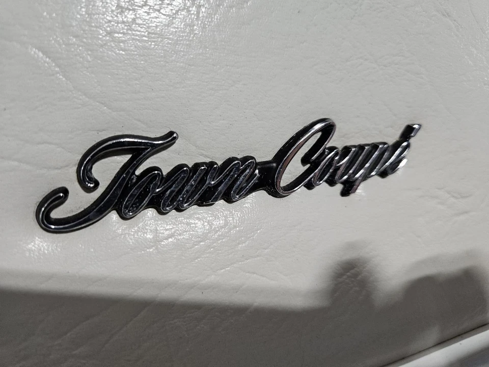 1977 Lincoln Continental 5th Gen - Image 10 of 22