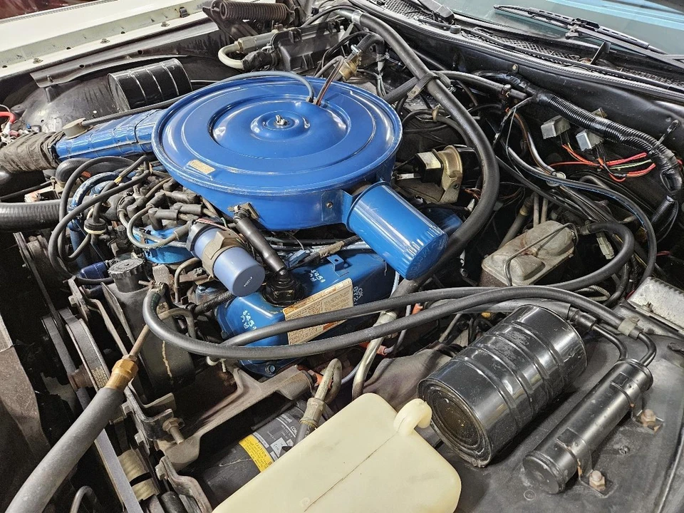 1977 Lincoln Continental 5th Gen - Image 16 of 22