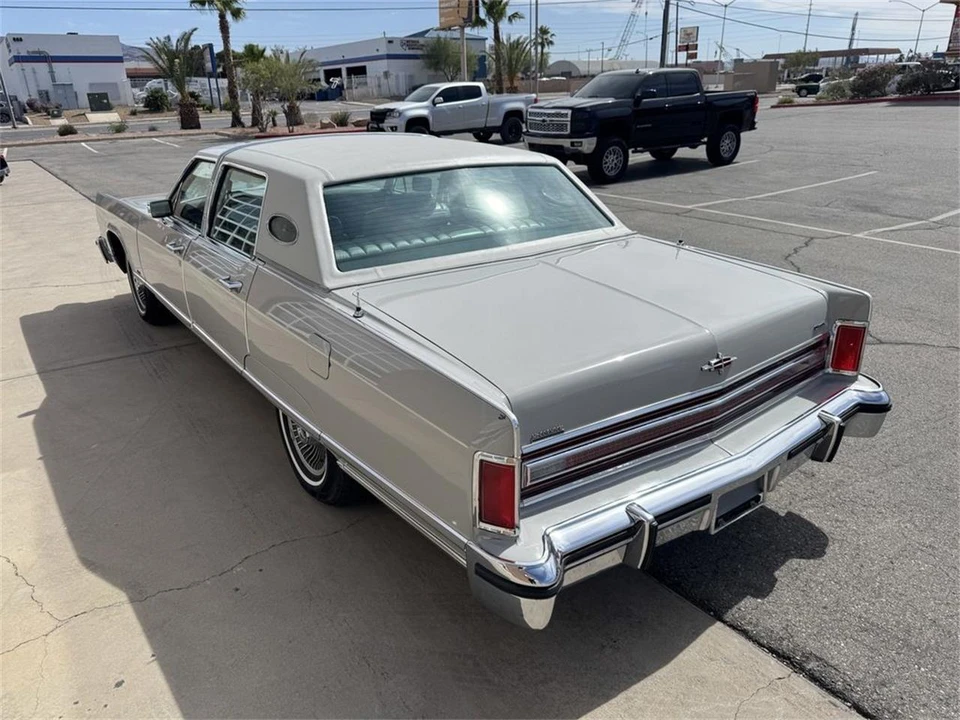 1977 Lincoln Continental 5th Gen - Image 8 of 31