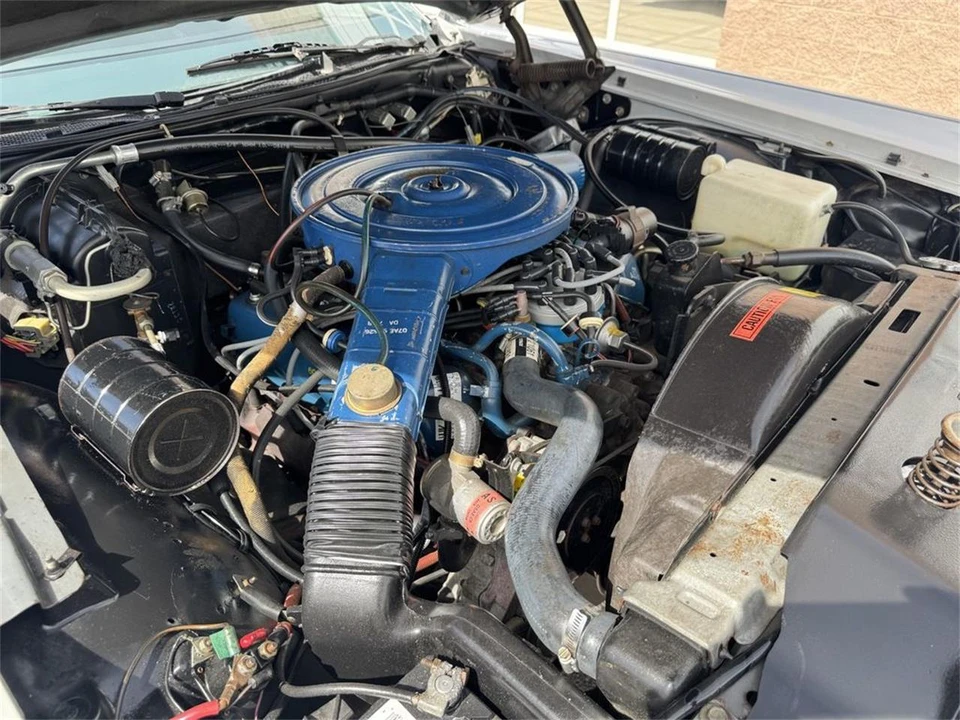 1977 Lincoln Continental 5th Gen - Image 25 of 31
