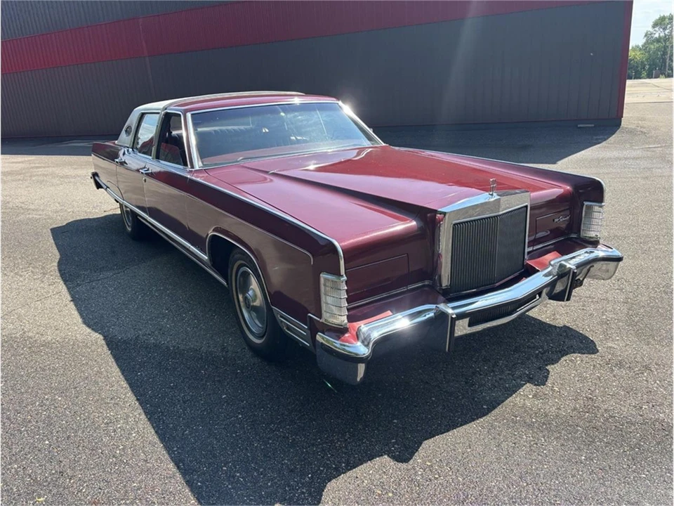 1977 Lincoln Continental 5th Gen - Image 13 of 31