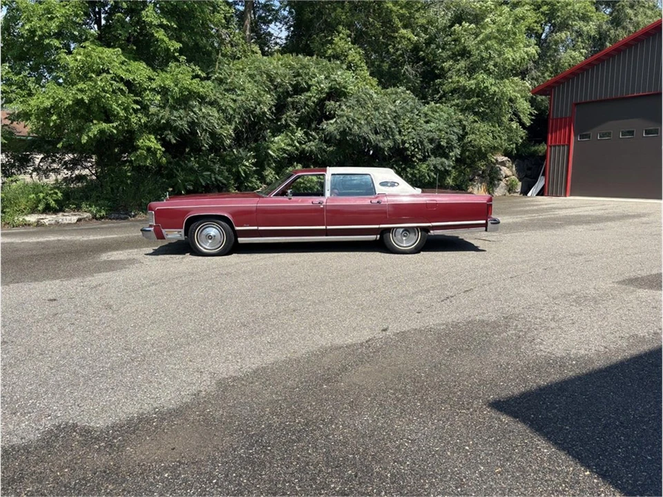 1977 Lincoln Continental 5th Gen - Image 8 of 31