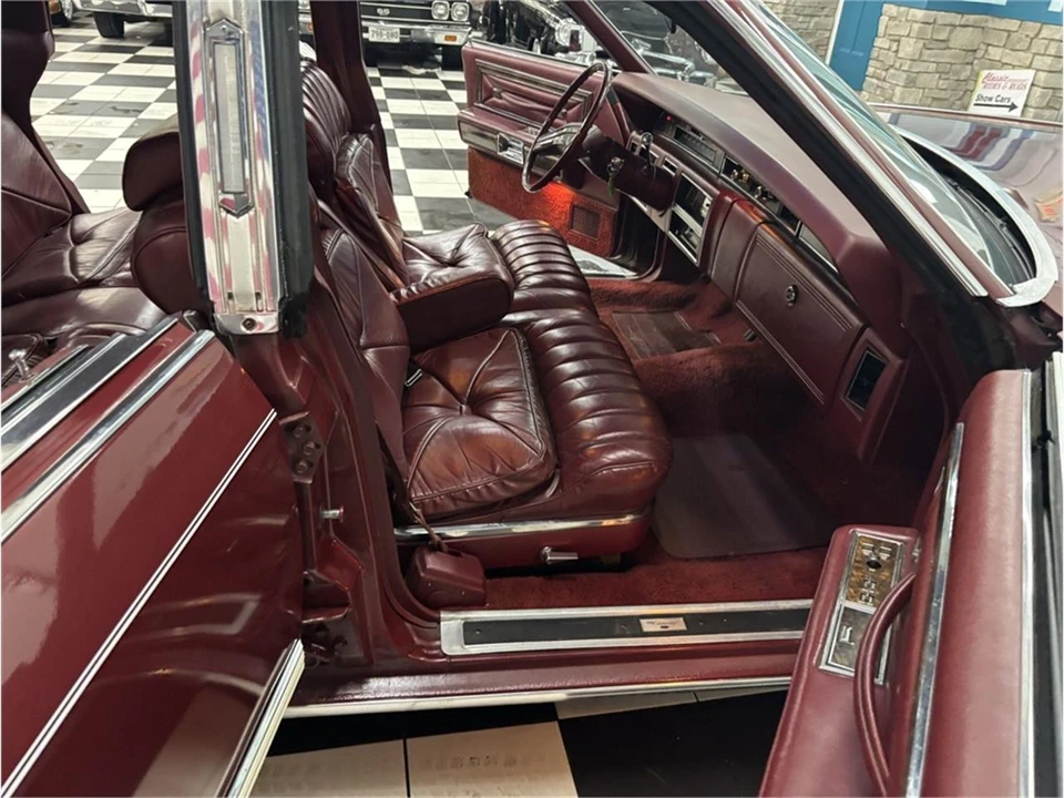 1977 Lincoln Continental 5th Gen - Image 24 of 31