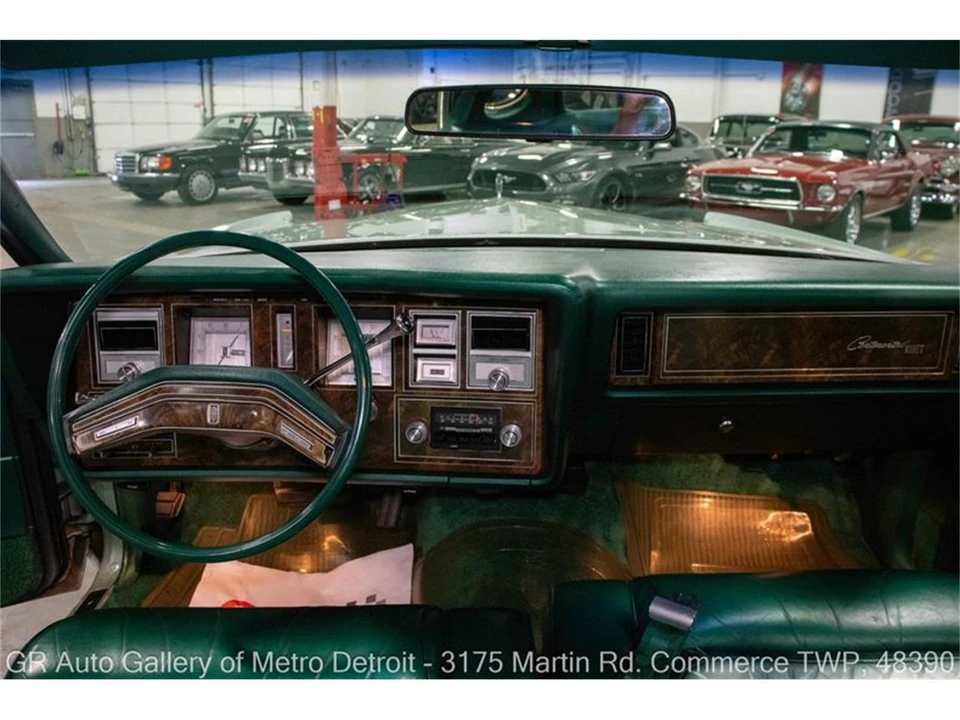 1977 Lincoln Continental 5th Gen - Image 16 of 31