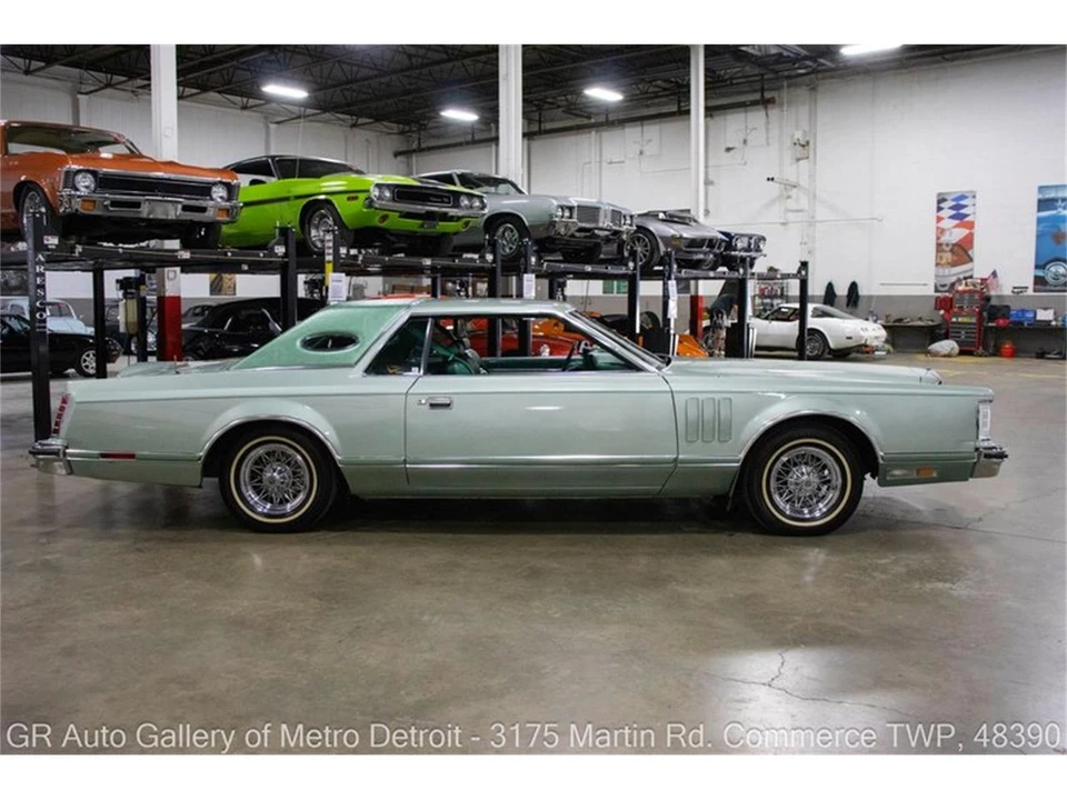1977 Lincoln Continental 5th Gen - Image 8 of 31