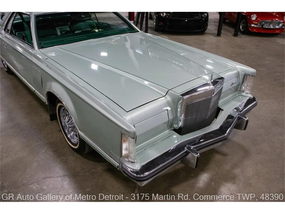 1977 Lincoln Continental 5th Gen - Image 13 of 31