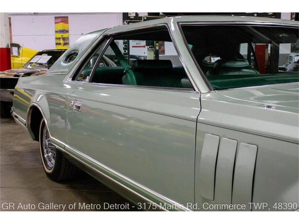 1977 Lincoln Continental 5th Gen - Image 24 of 31