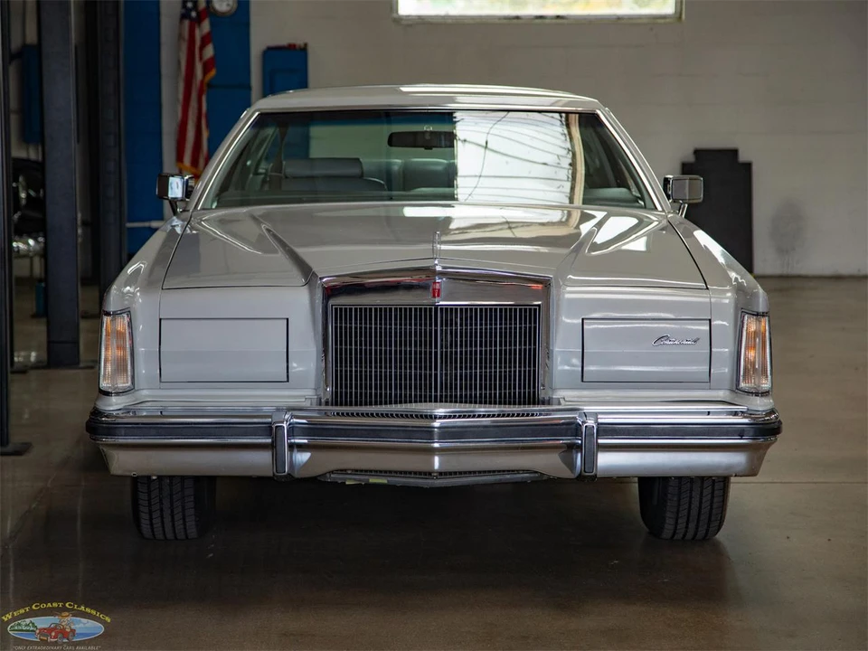 1977 Lincoln Continental 5th Gen - Image 13 of 31