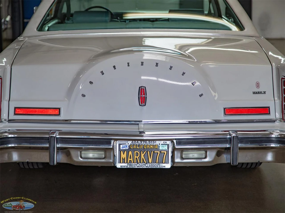 1977 Lincoln Continental 5th Gen - Image 19 of 31